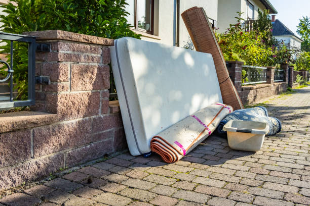 Best Attic Cleanout Services  in Isanti, MN